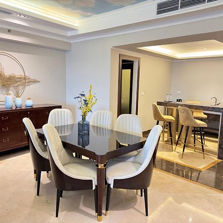 Fleet Club Mahrousa Alexandrie Extérieur photo A dining room in a luxury apartment