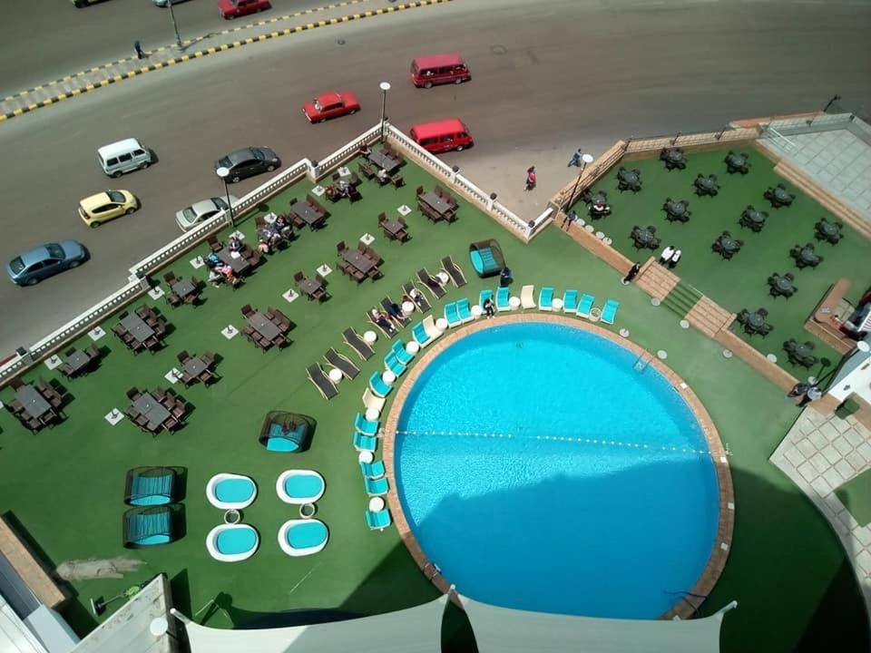 Fleet Club Mahrousa Alexandrie Extérieur photo The pool at the hotel