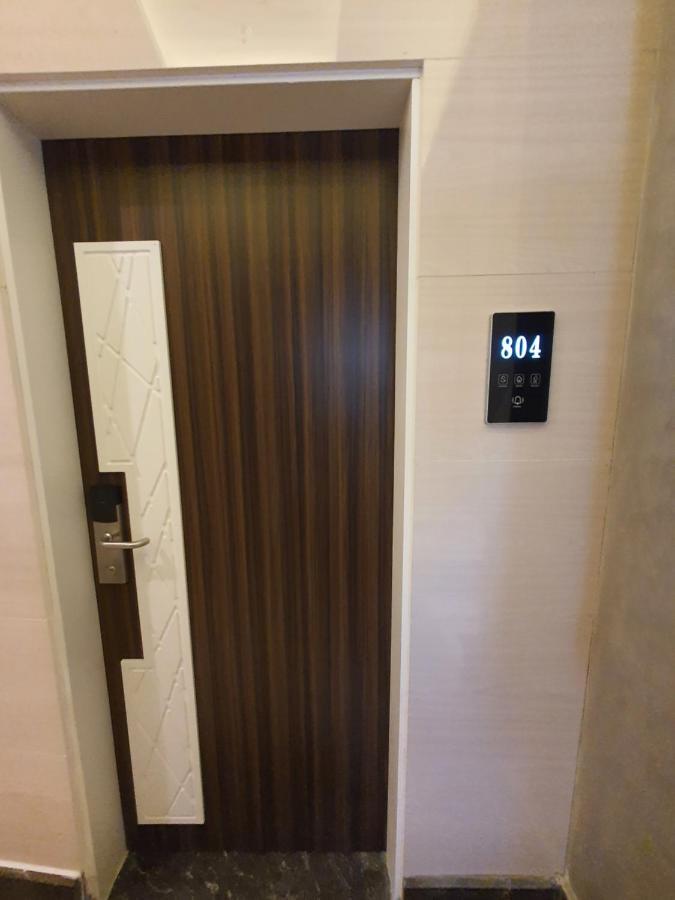 Fleet Club Mahrousa Alexandrie Extérieur photo A door with a doorbell